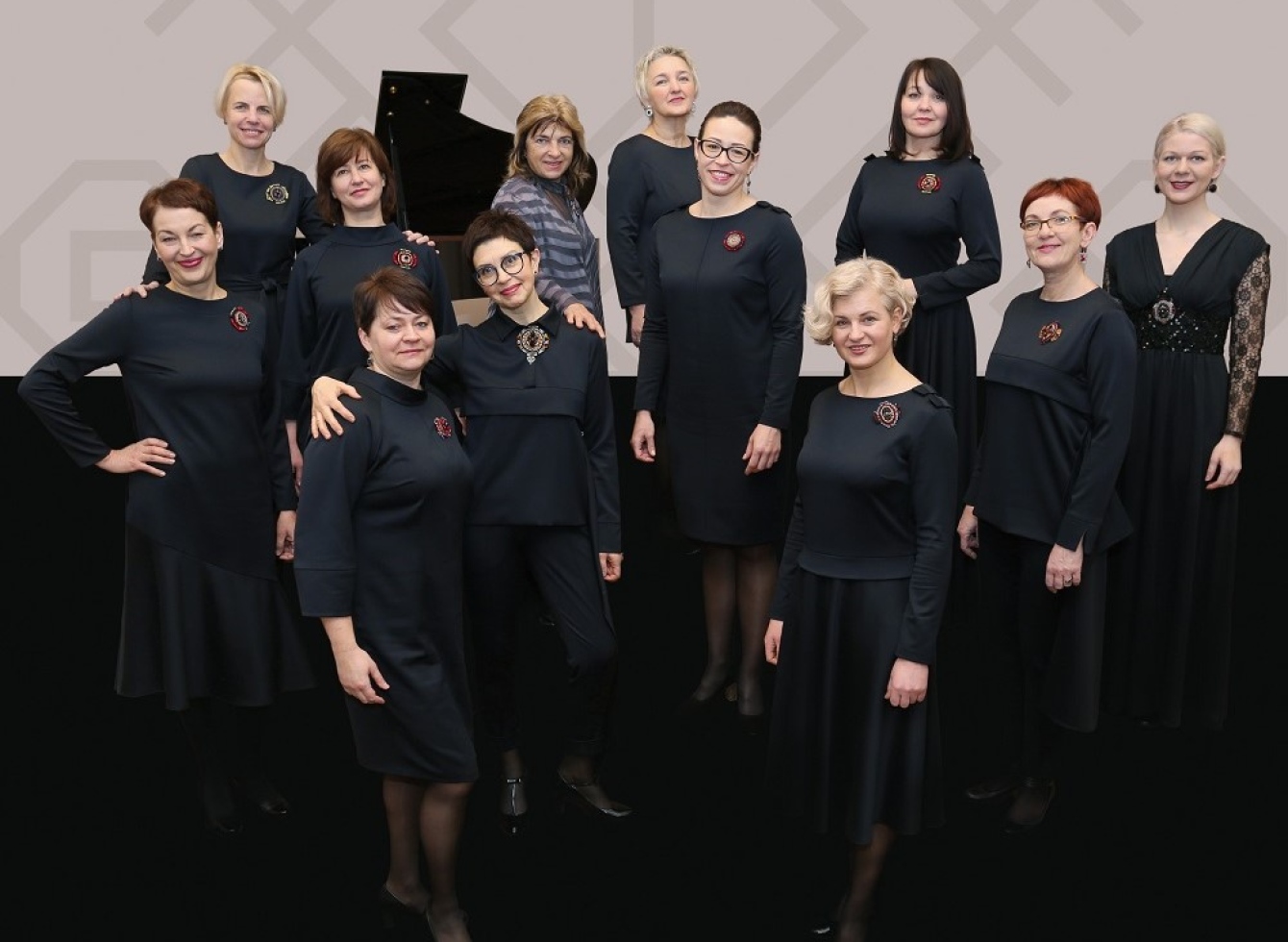 „Aukso paukštė“ nutūpė vokalinio ansamblio „Cantilena“ moterų rankose