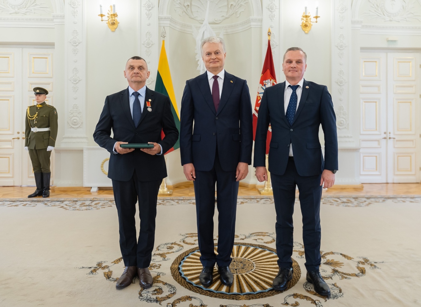 Apdovanojimų akimirka