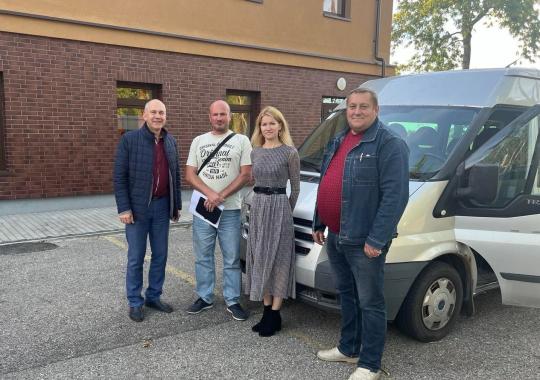Pivonijos mikrorajone įrengta šunų vedžiojimo aikštelė