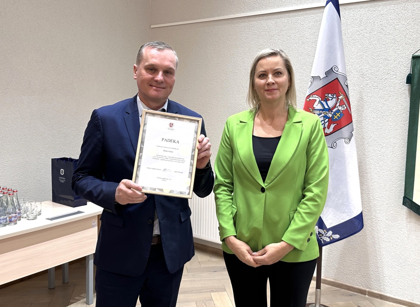 Ukmergės rajono savivaldybės meras D. Varnas ir Vidaus reikalų viceministrė S. Ščajevienė