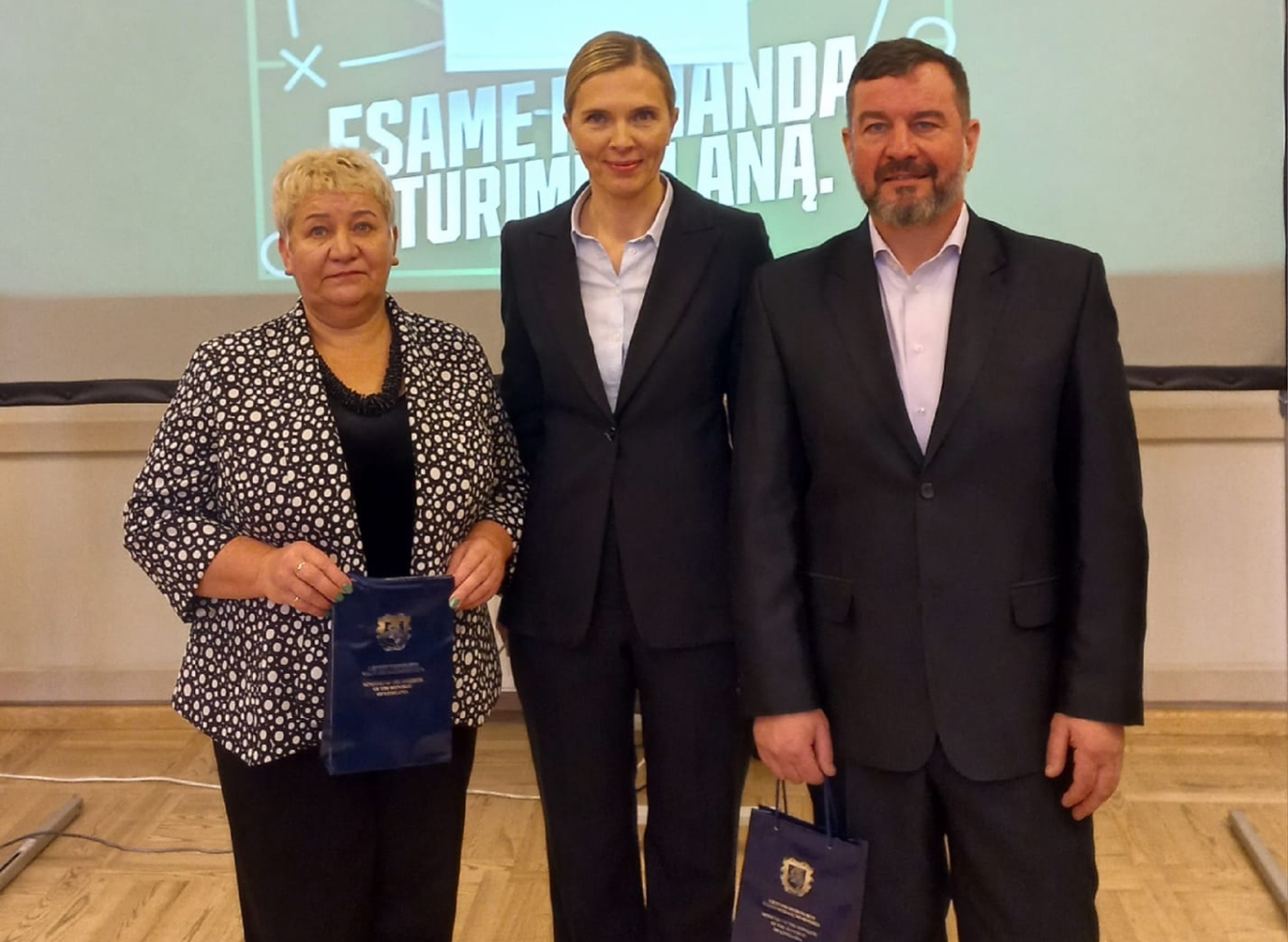 Iš kairės: A.Jokubynienė, A.Bilotaitė, V.Rabazauskas