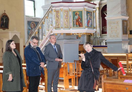 Į Ukmergę sugrįžo A. Smetona - atidengtas atkurtas biustas pirmajam...