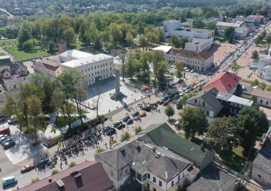 Katino Murklio teatro vasaros renginiai miesto mikrorajonuose