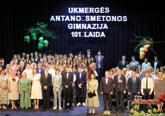 Ukmergės Antano Smetonos gimnazija...