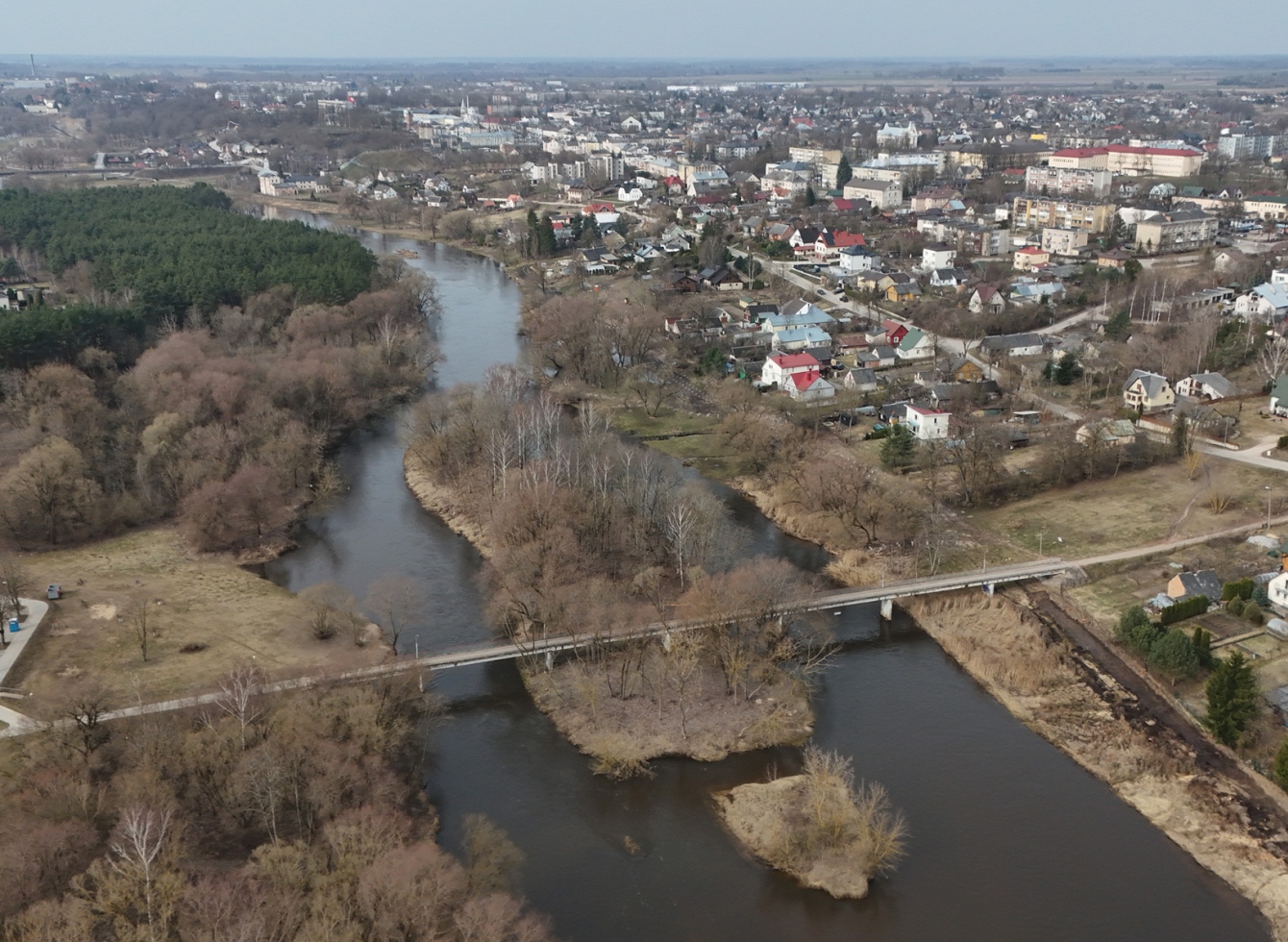 Šventosios pakrantėje Ukmergėje kuriama nauja pasivaikščiojimų ir poilsio erdvė