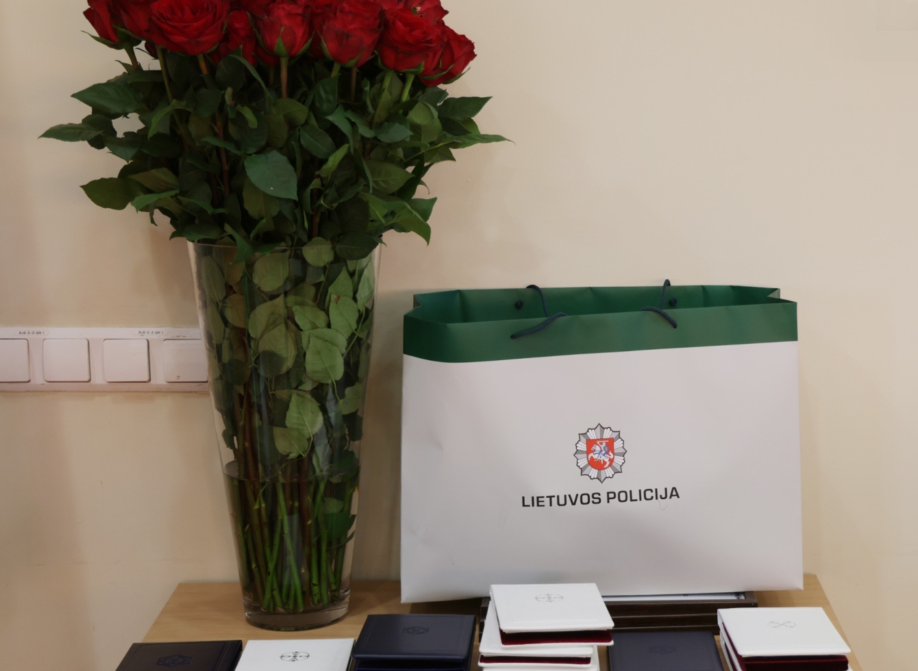 Angelų sargų dieną pagerbti Ukmergės policijos pareigūnai ir pilietiški gyventojai