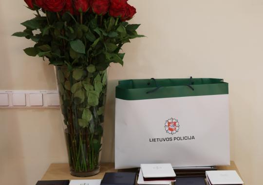 Ukmergėje pristatyta šaltųjų ginklų paroda „Niekada nepasiduok“