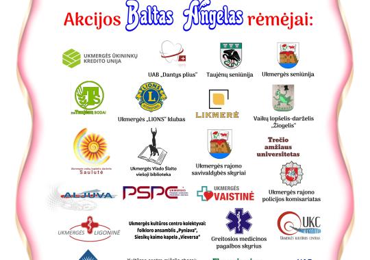 Laisvės gynėjams atminti uždegtos žvakutės languose