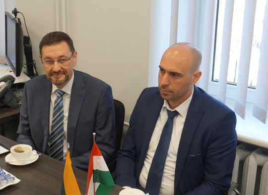 Vengrijos ambasados Lietuvoje atstovai
