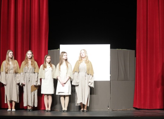 Ukmergėje prasidėjusi lėlių teatrų šventė kviečia pasinerti į kūrybos pasaulį