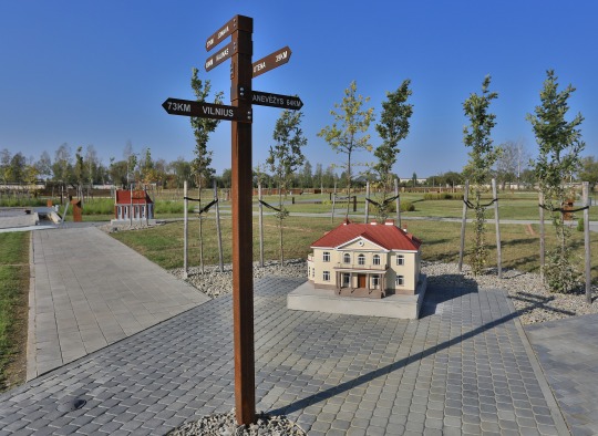„Mini Lietuva“ parką Ukmergėje papuošė pirmosios miniatiūros