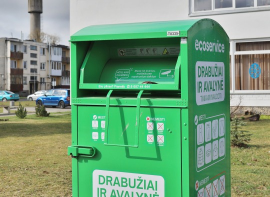 Tekstilės konteineris Dainavoje
