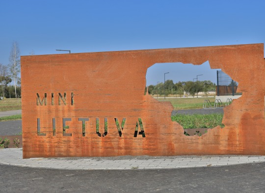 „Mini Lietuva“ parką Ukmergėje papuošė pirmosios miniatiūros