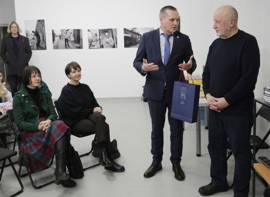 Fotomenininko Romualdo Požerskio darbų parodos pristatymo akimirkos