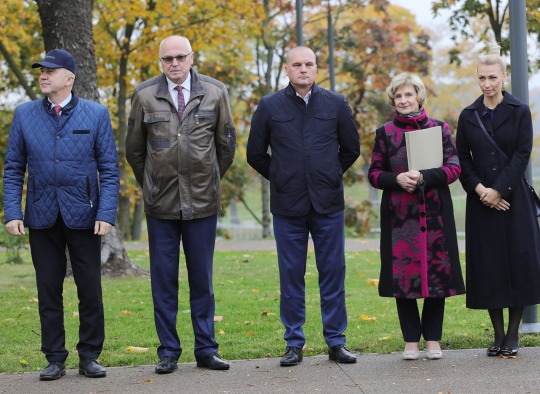 R. Janickas, J. Varžgalys, D. Varnas, D. Steponavičienė 