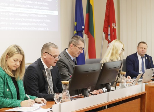 Posėdžio akimirkos