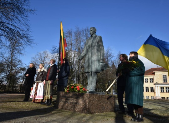 A. Smetonos tėviškėje pagerbti Nepriklausomybės akto signatarai ir pirmasis Lietuvos valstybės Prezidentas