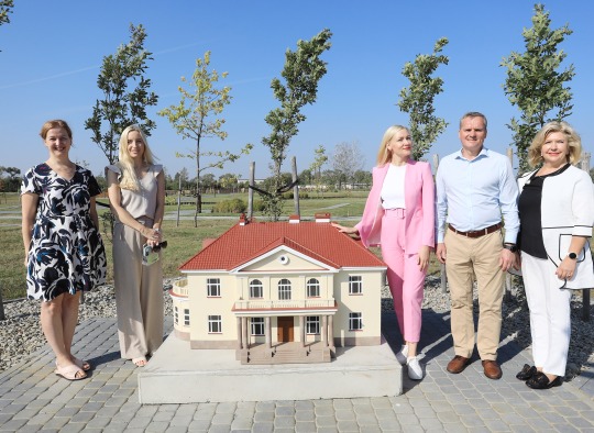 „Mini Lietuva“ parką Ukmergėje papuošė pirmosios miniatiūros