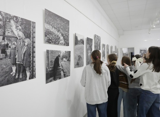 Fotomenininko Romualdo Požerskio darbų parodos pristatymo akimirkos