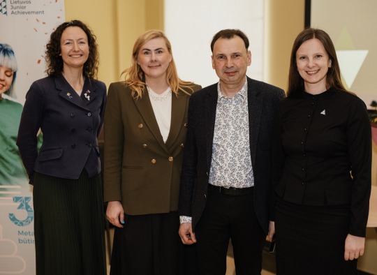 „Lietuvos Junior Achievement“ renginio akimirkos