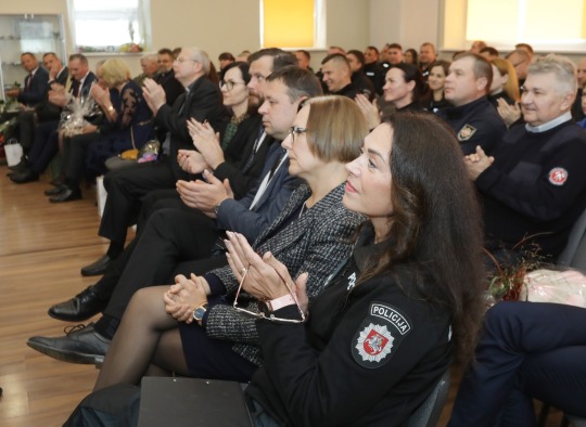 Angelų sargų dienos proga – sveikinimai policijos pareigūnams