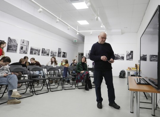 Fotomenininko Romualdo Požerskio darbų parodos pristatymo akimirkos