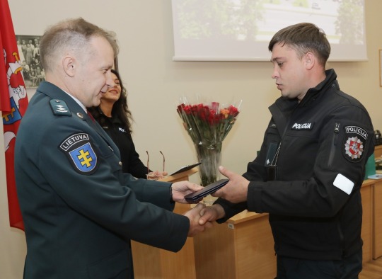 Angelų sargų dienos proga – sveikinimai policijos pareigūnams