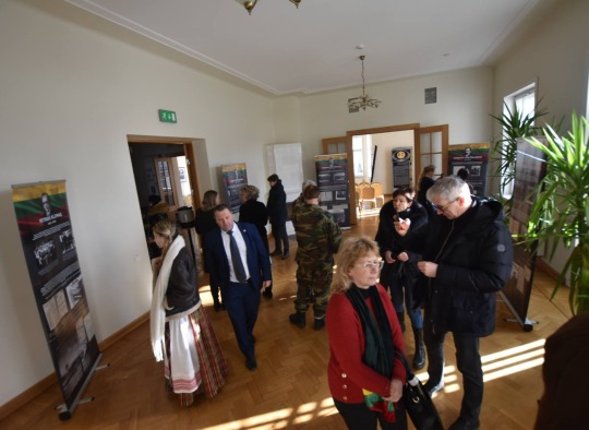 A. Smetonos tėviškėje pagerbti Nepriklausomybės akto signatarai ir pirmasis Lietuvos valstybės Prezidentas