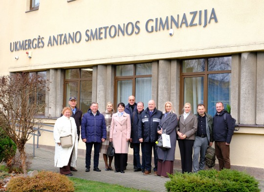 Švietimo įstaigų vadovų vizito akimirkos