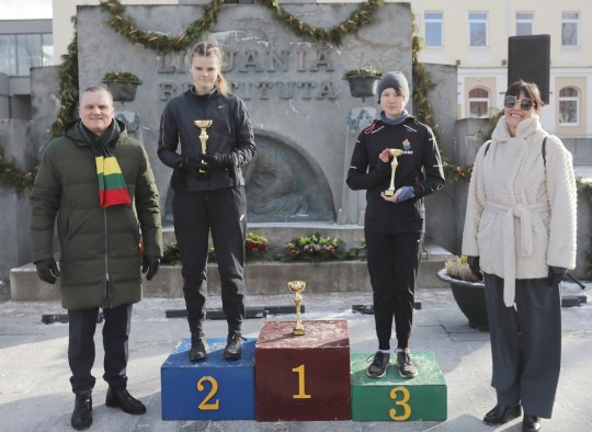 Vasario 16-osios tradicinio bėgimo „Pabaiskas-Ukmergė“ akimirkos